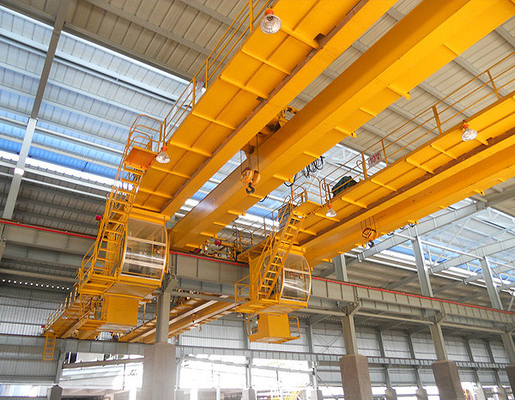 5T su ordinazione 50T alla fine nastro Crane Double Girder Indoor Top che esegue la gru a ponte